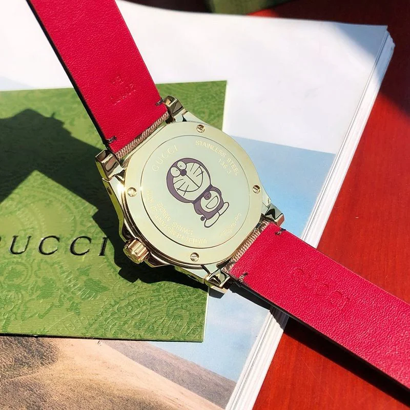 《大人気》グッチ ドラえもんコラボ【グッチ 時計 コピー】贅沢なお洒落☆話題Dive watch 38mm gug93137