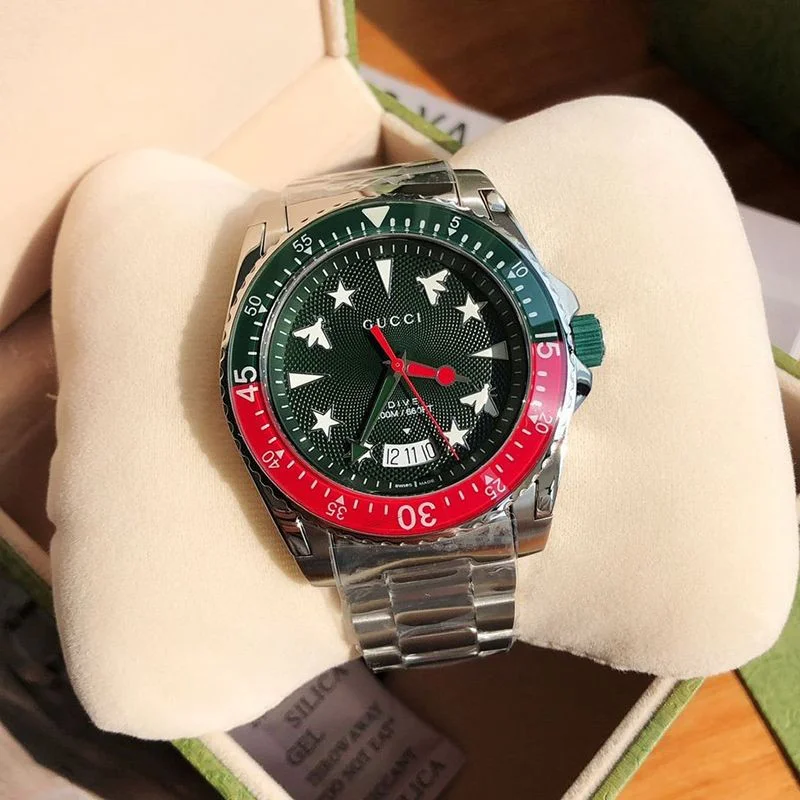 一目惚れ♪★SALE!人気のデザイン★グッチ ダイヴ メンズウォッチ 偽物 45mm guq73694