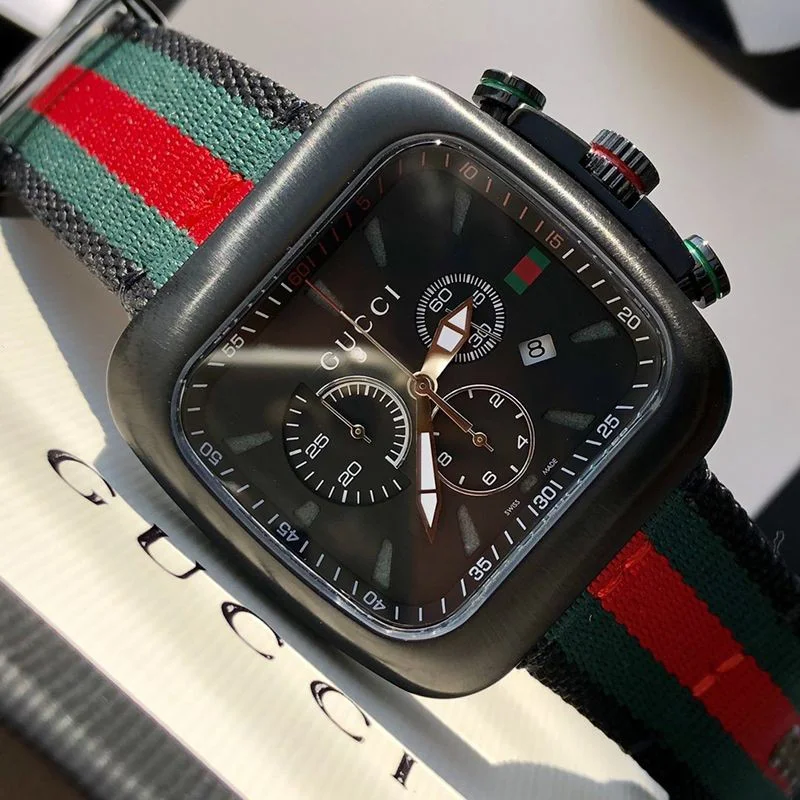 目を惹くカラー グッチ ウェブストライプストラップウォッチ スーパーコピー☆44mm☆ guz58671