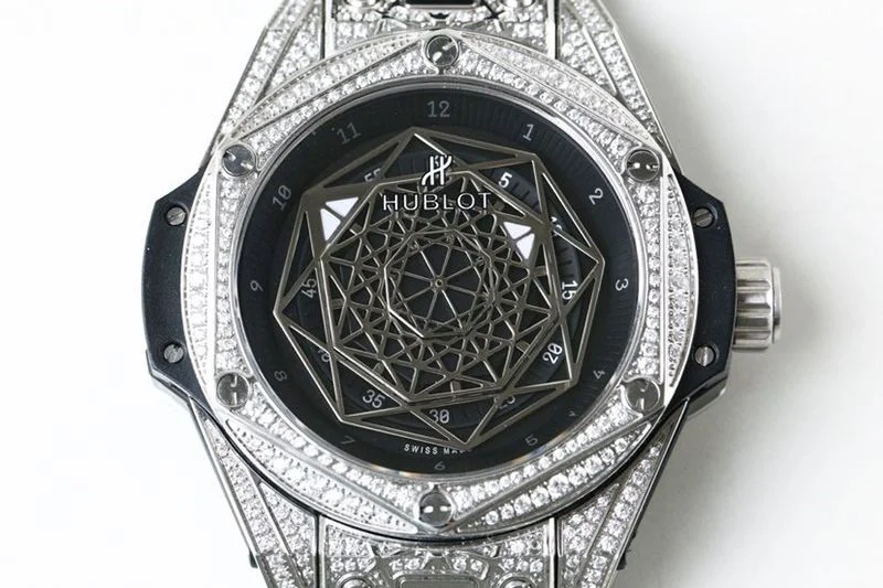 秋冬新作ウブロ ビッグバン コピー ダイヤモンド 世界限定100本 44.0mm huc50610