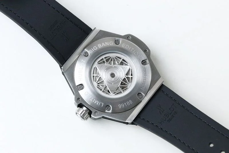 秋冬新作ウブロ ビッグバン コピー ダイヤモンド 世界限定100本 44.0mm huc50610