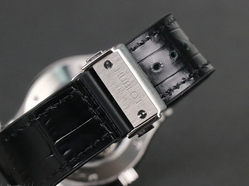 春もの新作 ウブロ 偽物 クラシックフュージョン トゥールビヨンチタニウム hug94670