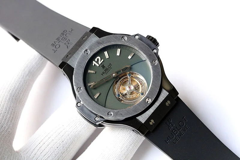 大人気!ウブロ 時計 偽物 クラシックフュージョン 45mm hug99642