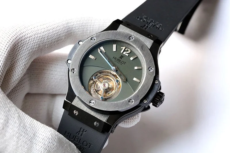 大人気!ウブロ 時計 偽物 クラシックフュージョン 45mm hug99642