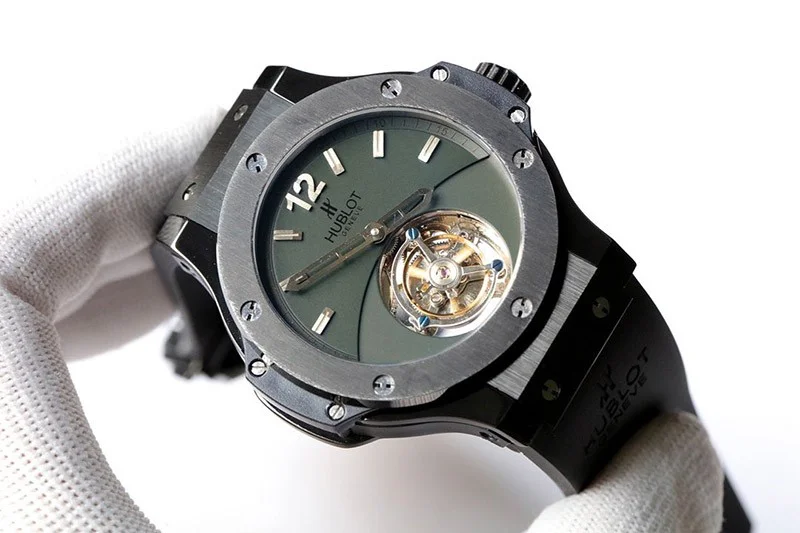 大人気!ウブロ 時計 偽物 クラシックフュージョン 45mm hug99642