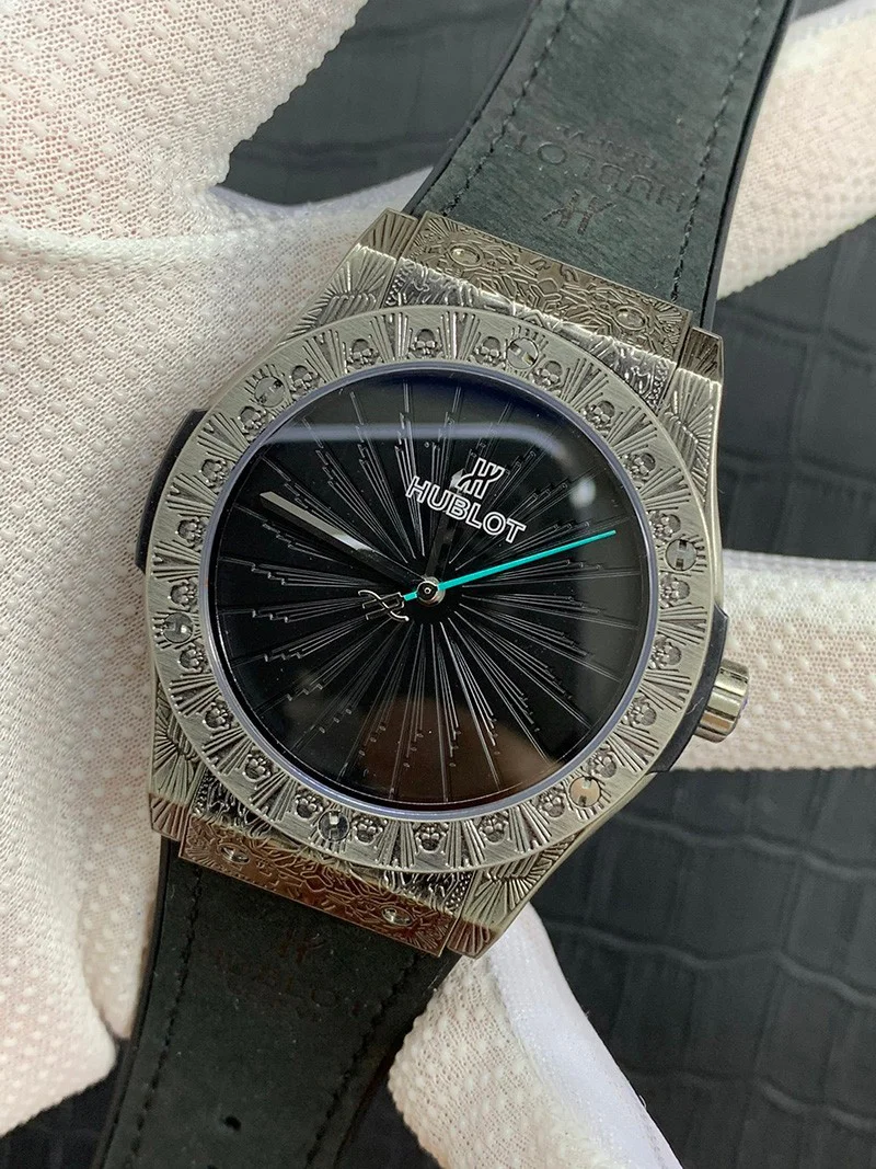 稀少 ウブロ スーパーコピー 時計 クラシックフュージョン チタニウム huk62637