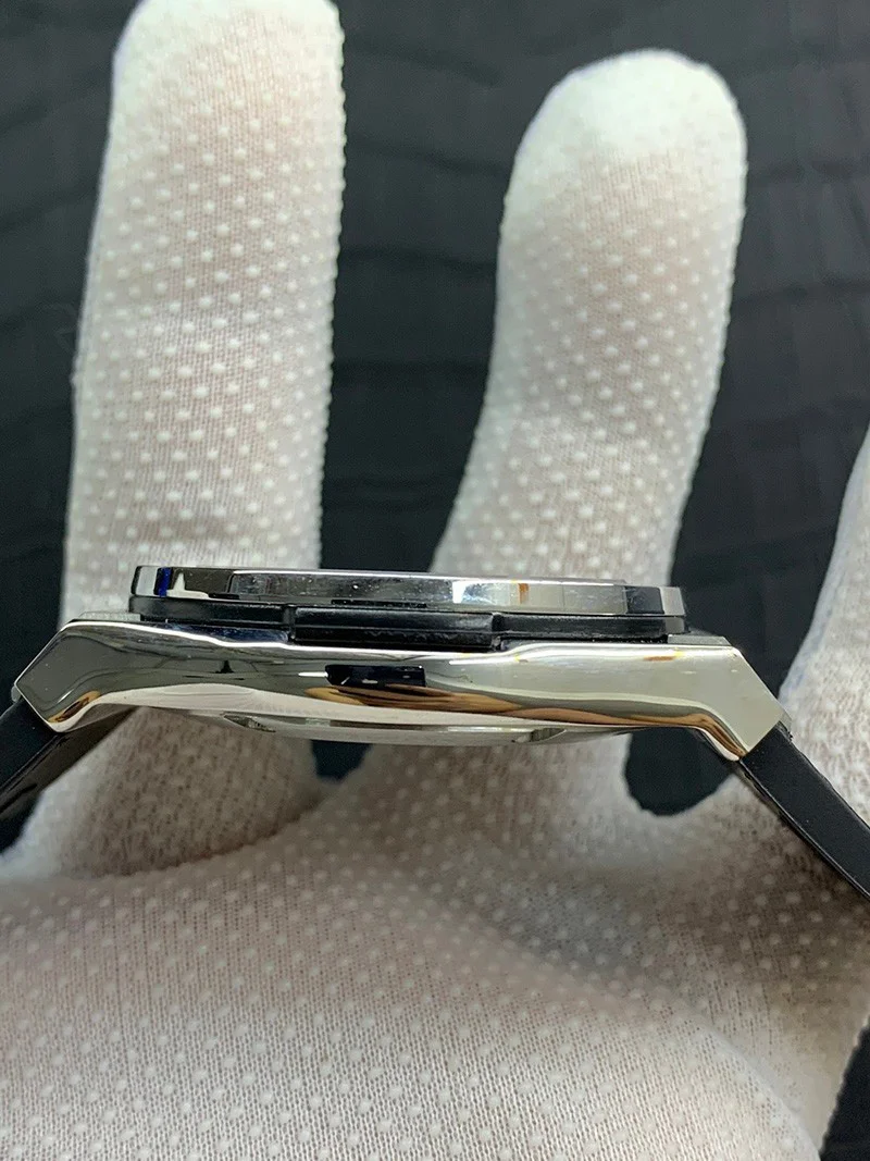 日本未入荷 ウブロ 時計 コピー クラシックフュージョン チタニウム hul45445