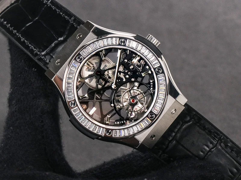 【限定カラー】ウブロ 時計 偽物 クラシックフュージョン トゥールビヨンチタニウム hun12057