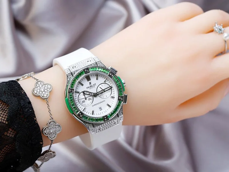 ★日本!!人気!ウブロ スーパーコピー 時計 ビッグ バン スティール バケットダイヤモンド 4色 huq33999