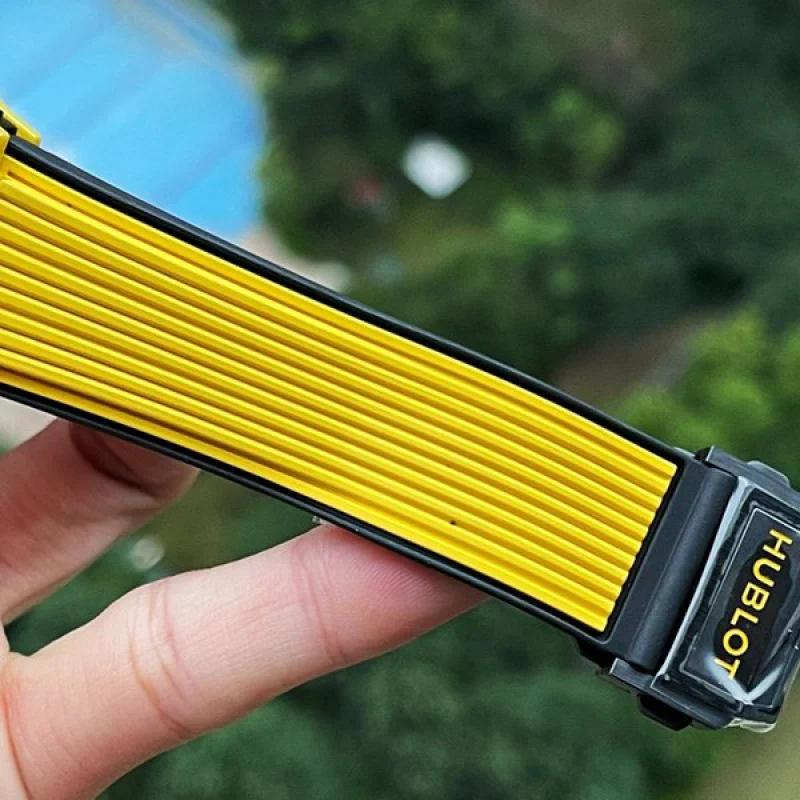 ブランドウブロ 偽物 ビッグバン ウニコ イエローセラミック hux13944