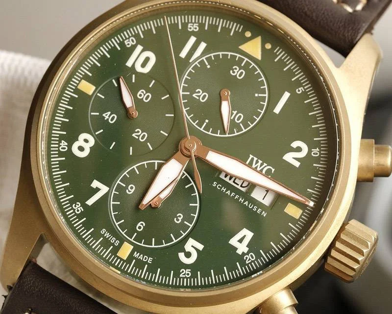 新作IWC パイロットウォッチクロノ コピー オートマティック スピットファイア iwm60520