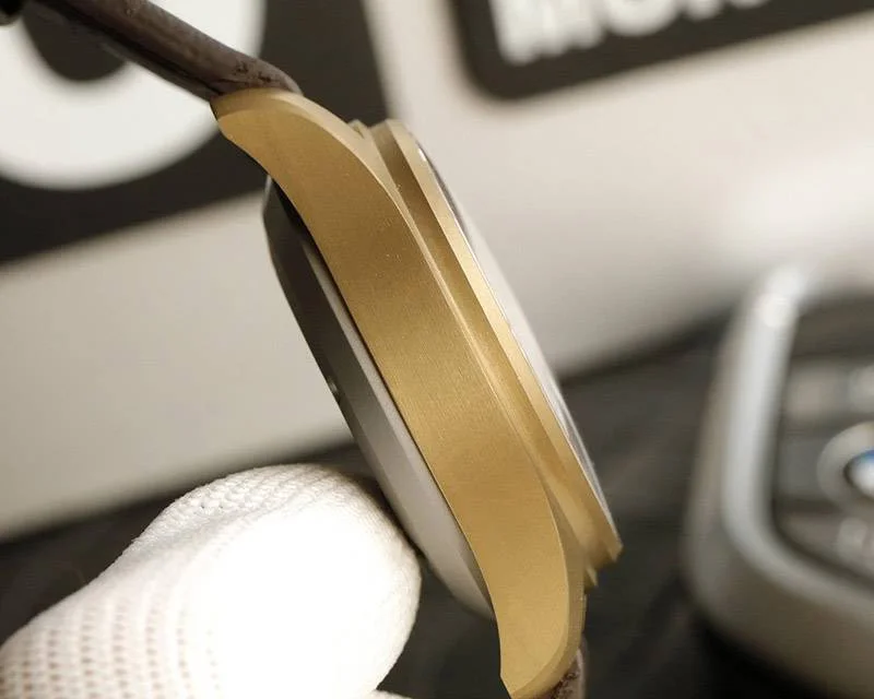 新作IWC パイロットウォッチクロノ コピー オートマティック スピットファイア iwm60520