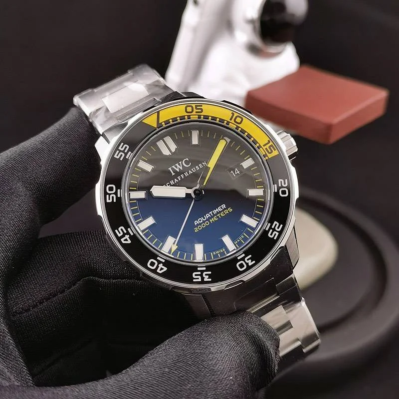 累積売上総額第1位!IWC アクアタイマー オートマティック 2000 偽物 iwm73031
