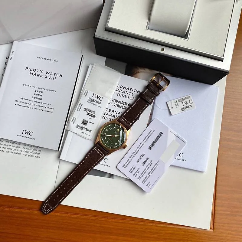 超話題!IWC 偽物 パイロットウォッチ オートマティック スピットファイア iww71199