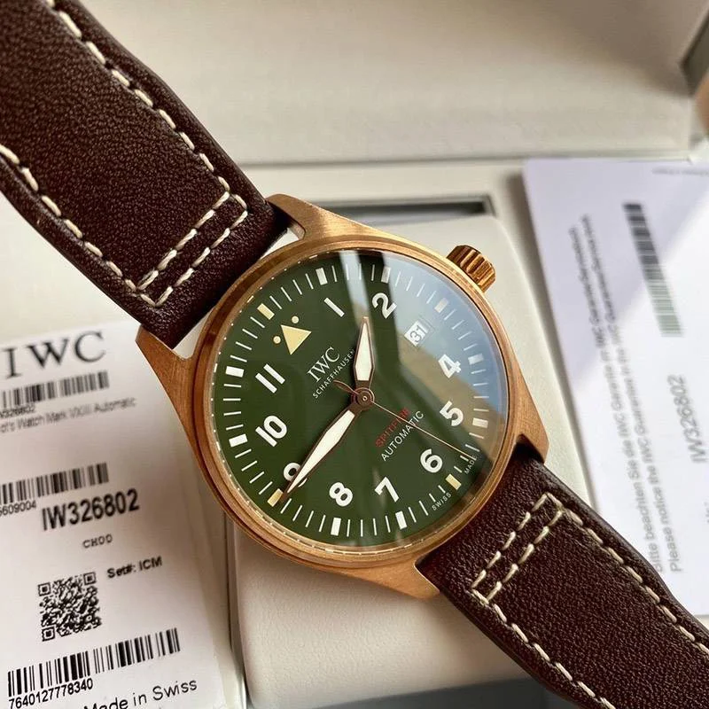 超話題!IWC 偽物 パイロットウォッチ オートマティック スピットファイア iww71199