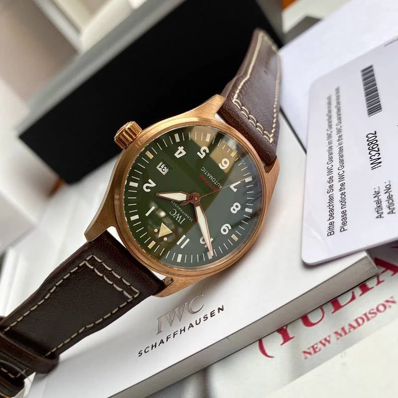 超話題!IWC 偽物 パイロットウォッチ オートマティック スピットファイア iww71199