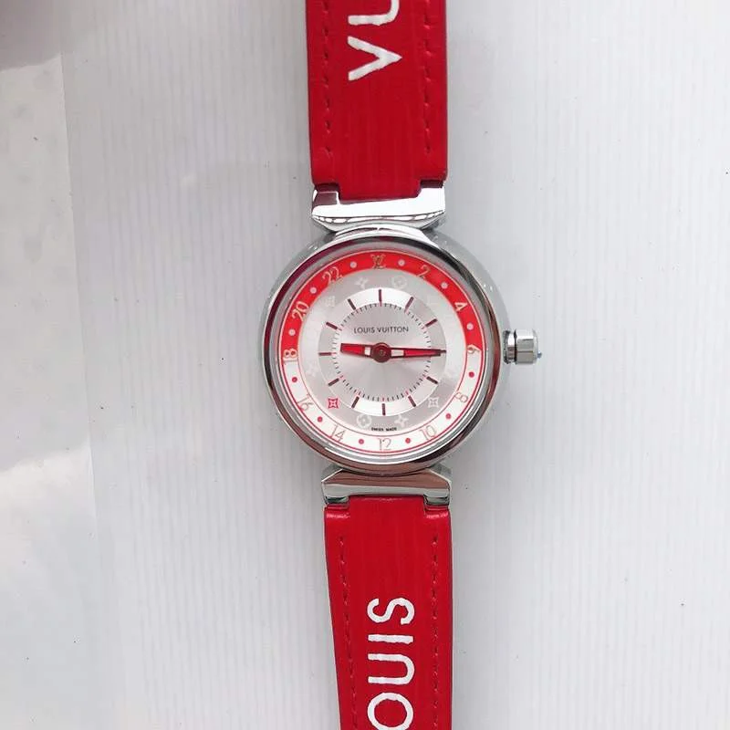送料込 ルイヴィトン 時計 タンブール コピー ストリート ダイバー 33mm vuc40944