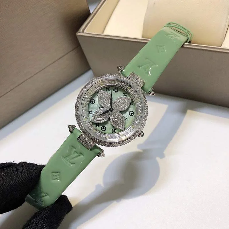 高品質♪ルイヴィトン 時計 全面ダイヤ 偽物N級品 38mm 自動巻き vue43633