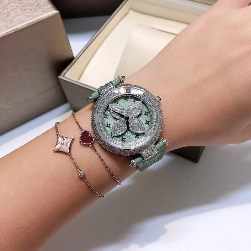 高品質♪ルイヴィトン 時計 全面ダイヤ 偽物N級品 38mm 自動巻き vue43633