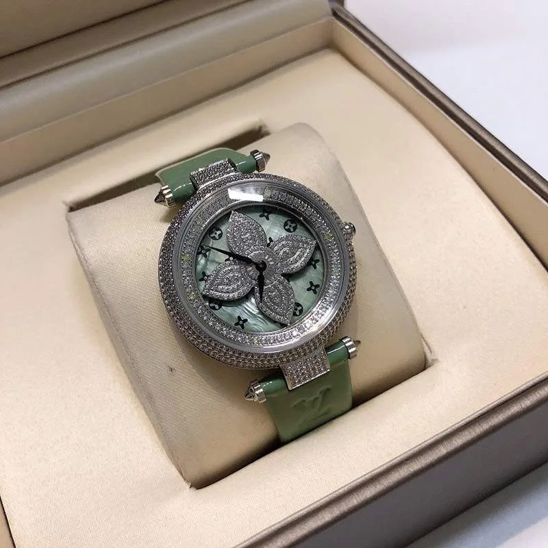高品質♪ルイヴィトン 時計 全面ダイヤ 偽物N級品 38mm 自動巻き vue43633