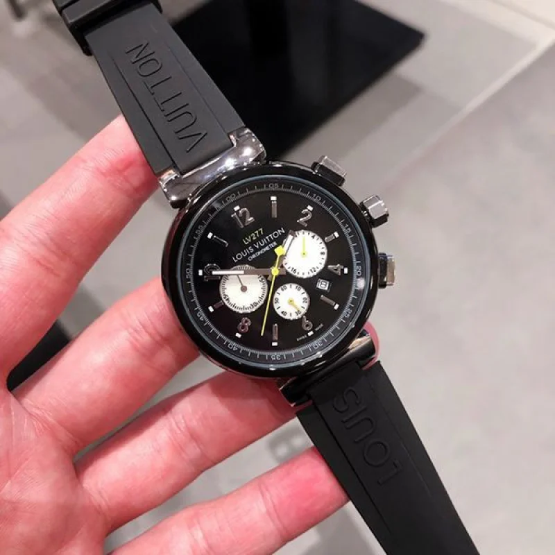ルイヴィトン タンブール コピー クロノグラフ 42mm vuf95902
