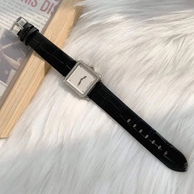 高品質♪♪♪ルイヴィトン 時計 ダイヤモンドベゼル レディース コピー 30mm vui56072