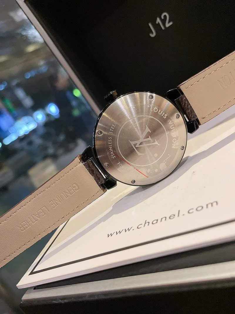 送料込 ルイヴィトン 時計 偽物タンブール ストリート ダイバー 40mm vuj15515
