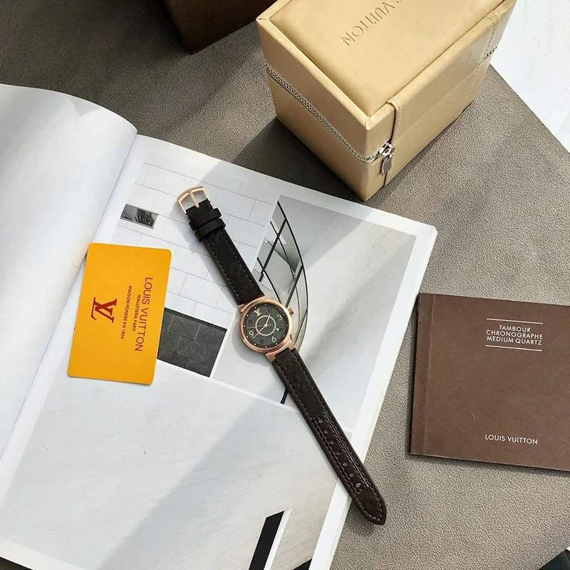 入手困難品!ルイヴィトン 時計 タンブール ストリート ダイバー 36mm vum29771