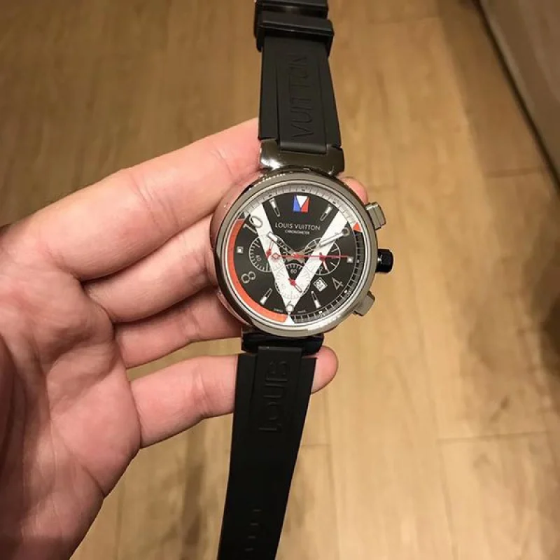 ルイヴィトン タンブール 偽物 クロノグラフ 42mm vum36093