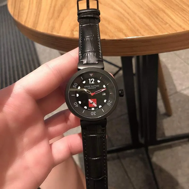 21-22AW ルイヴィトン 時計 コピー タンブール ストリート ダイバー メンズ 44mm vun84140