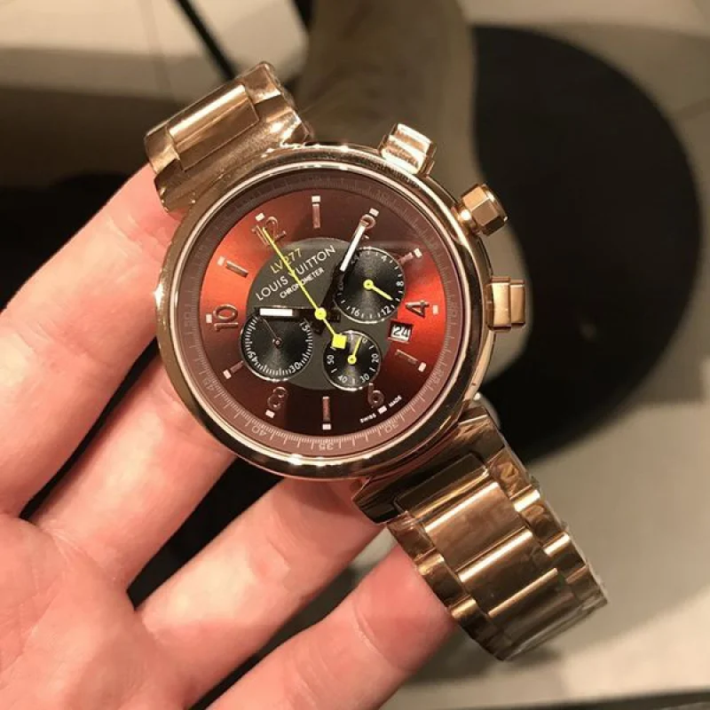 ルイヴィトン タンブール 偽物 クロノグラフ 42mm vup50196