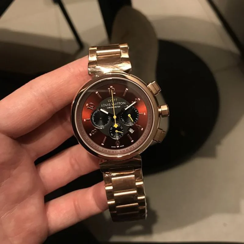 ルイヴィトン タンブール 偽物 クロノグラフ 42mm vup50196