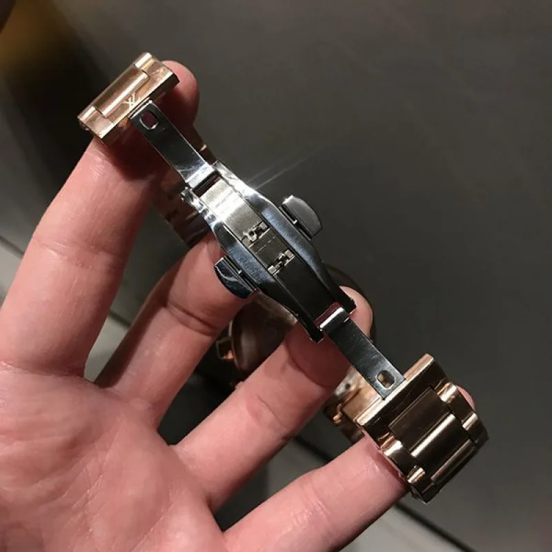 ルイヴィトン タンブール 偽物 クロノグラフ 42mm vup50196