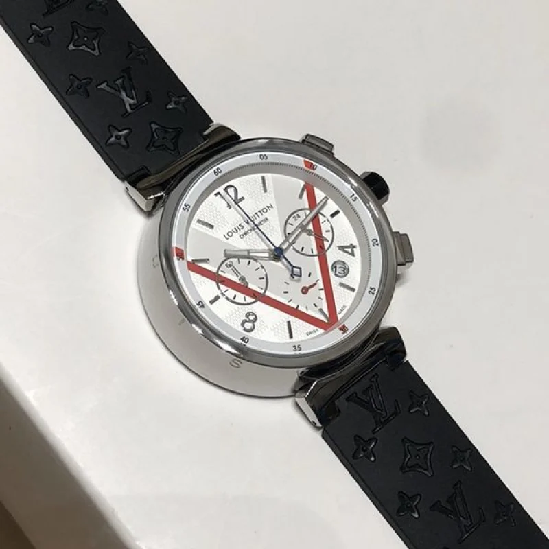 ルイヴィトン タンブール 偽物 クロノグラフ 42mm 入手困難品! vuq11111