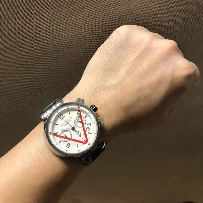 ルイヴィトン タンブール 偽物 クロノグラフ 42mm 入手困難品! vuq11111