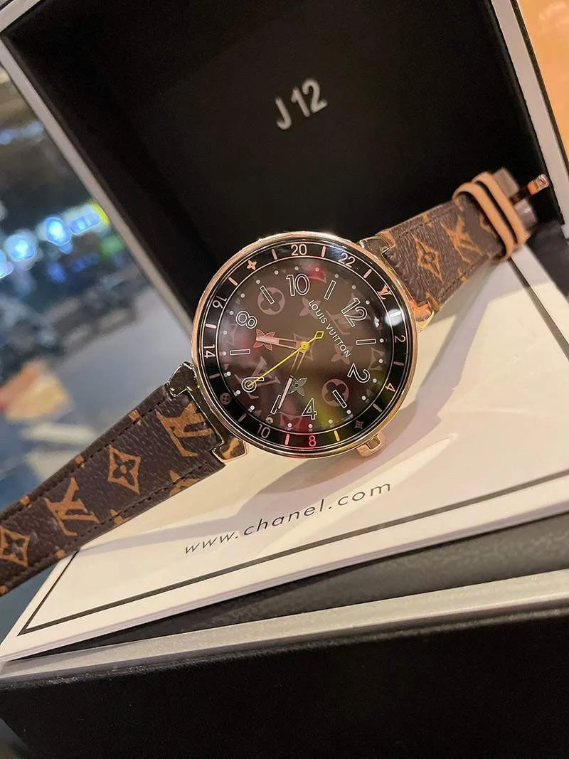 入手困難品!ルイヴィトン 時計 タンブール ストリート ダイバー 40mm vuq14476