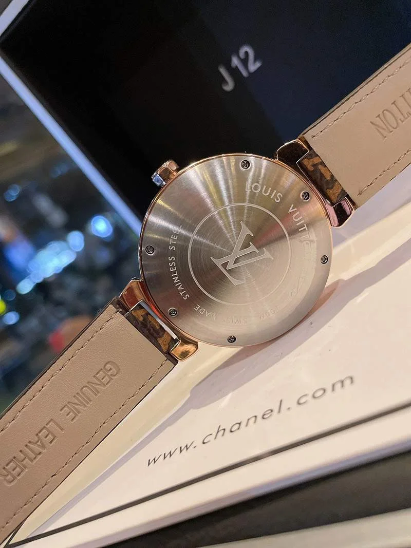 入手困難品!ルイヴィトン 時計 タンブール ストリート ダイバー 40mm vuq14476
