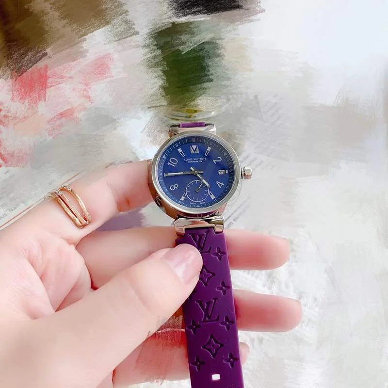 世界中で大人気♪ルイヴィトン 時計 タンブール コピー ストリート ダイバー 33mm vur16084