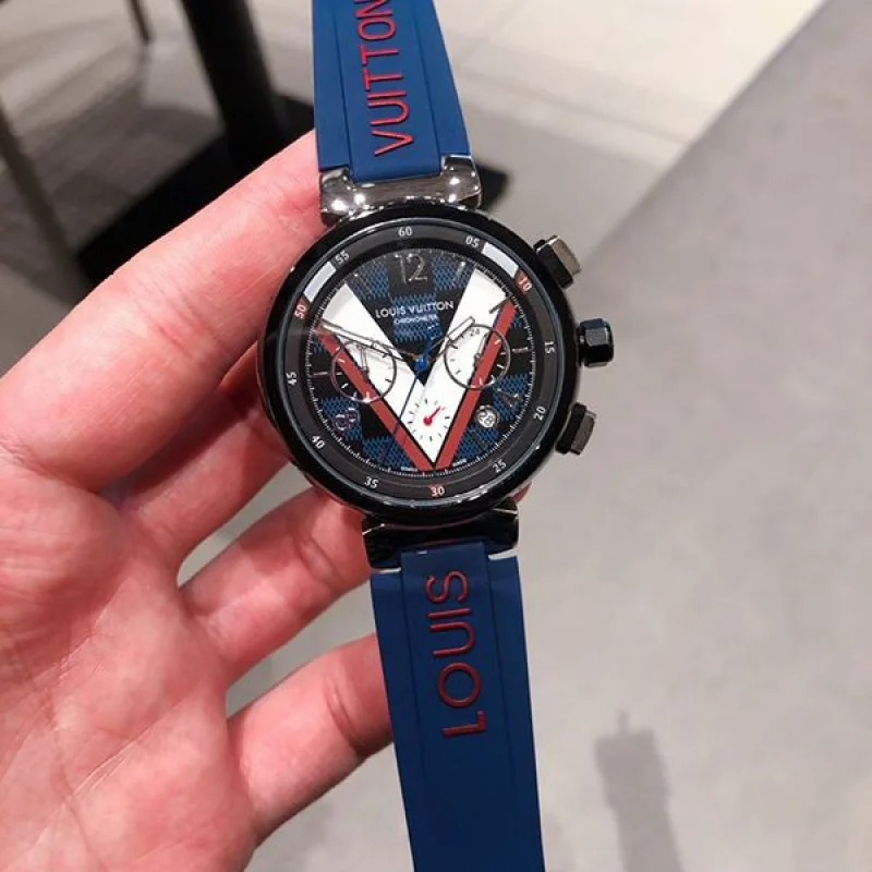 ルイヴィトン タンブール 偽物 クロノグラフ 42mm vus09002