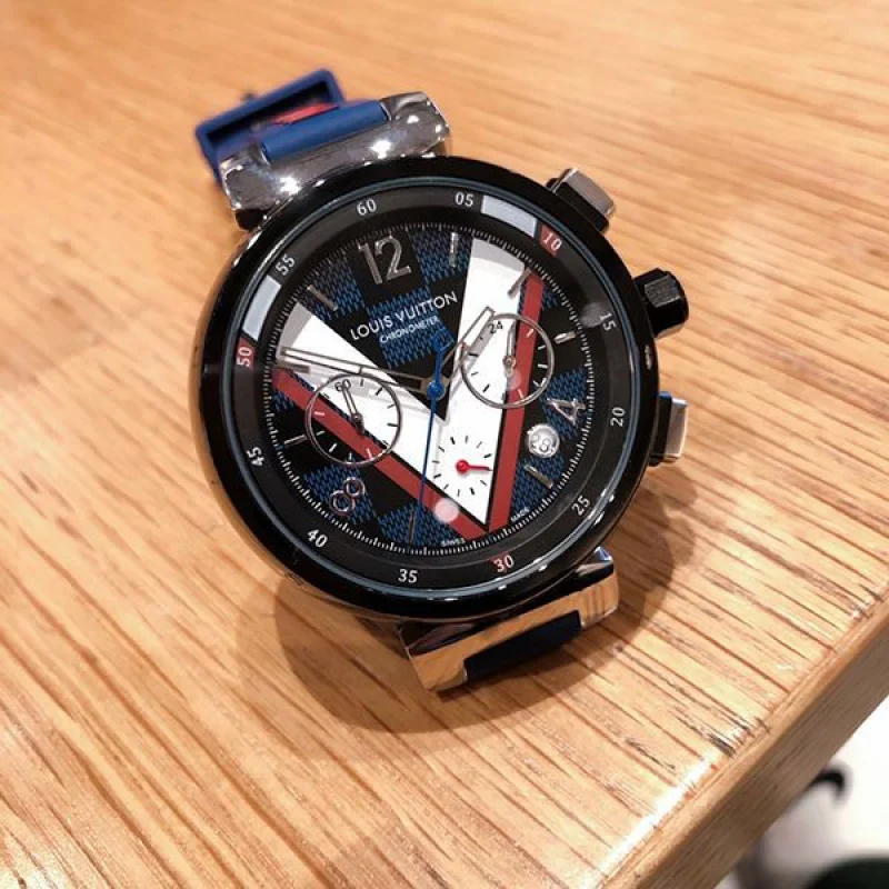 ルイヴィトン タンブール 偽物 クロノグラフ 42mm vus09002