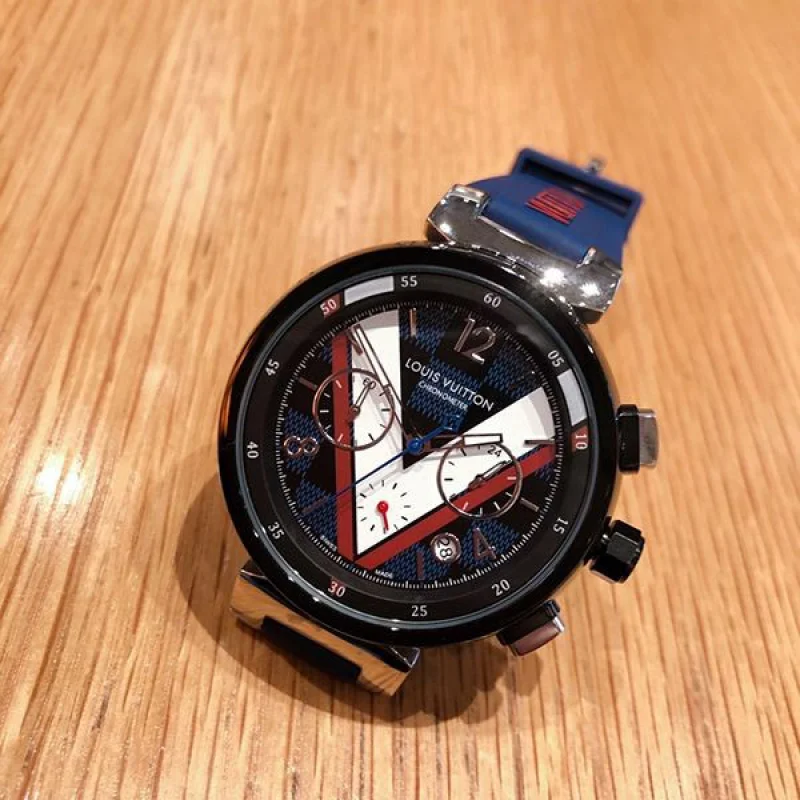 ルイヴィトン タンブール 偽物 クロノグラフ 42mm vus09002