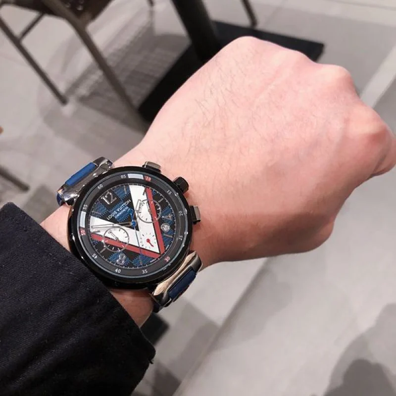 ルイヴィトン タンブール 偽物 クロノグラフ 42mm vus09002