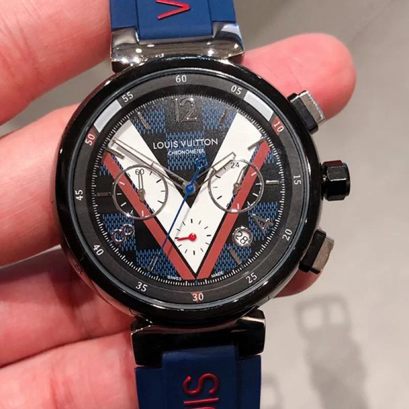 ルイヴィトン タンブール 偽物 クロノグラフ 42mm vus09002