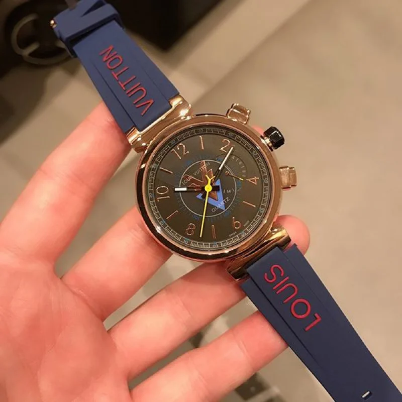 ルイヴィトン タンブール 偽物 クロノグラフ 42mm vup50196