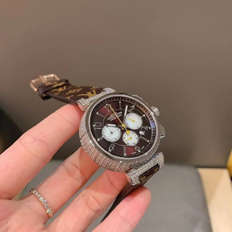 ルイヴィトン タンブール 偽物 クロノグラフ 41mm vus80570
