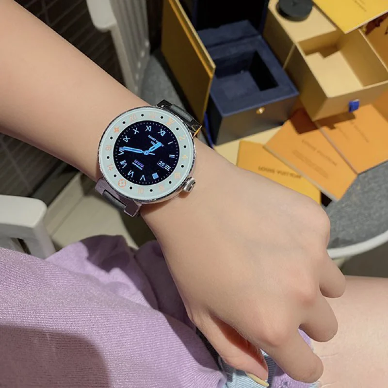 大人気!ルイヴィトン スマートウォッチ 偽物フルタッチスクリーン 42mm vux36693