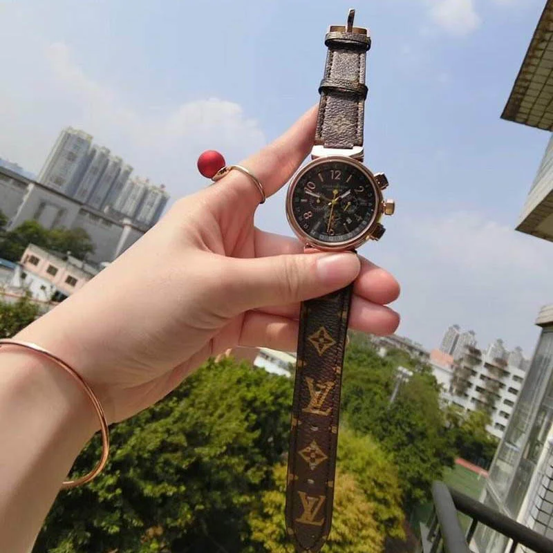 稀少 ルイヴィトン 時計 タンブール ストリート ダイバー 偽物 モノグラム 33mm vuy88476