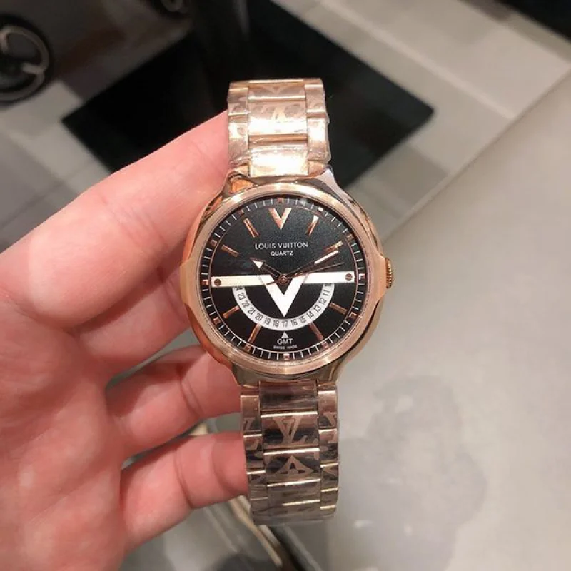 新作 ルイヴィトン 偽物 タンブール スリム 41mm vuz68176