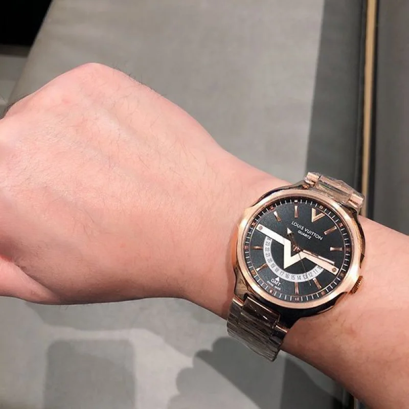 新作 ルイヴィトン 偽物 タンブール スリム 41mm vuz68176