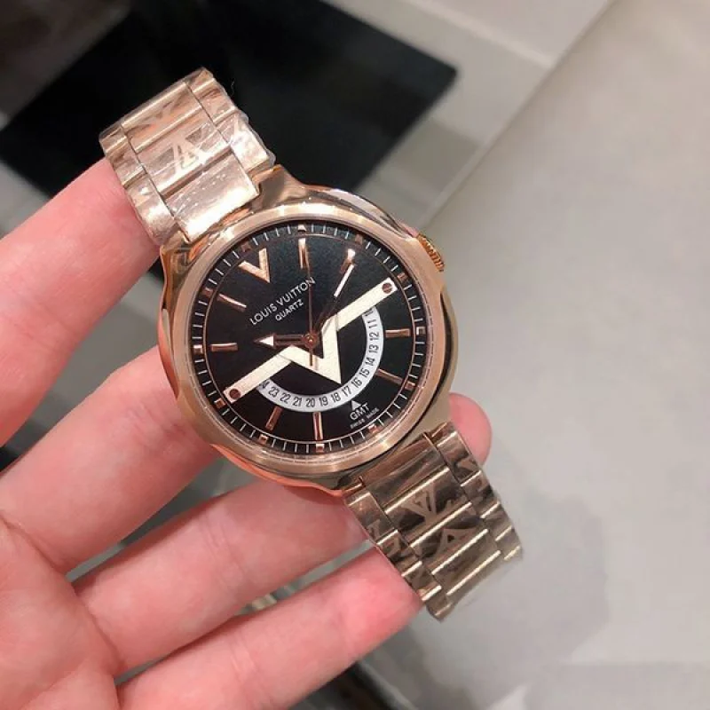 新作 ルイヴィトン 偽物 タンブール スリム 41mm vuz68176